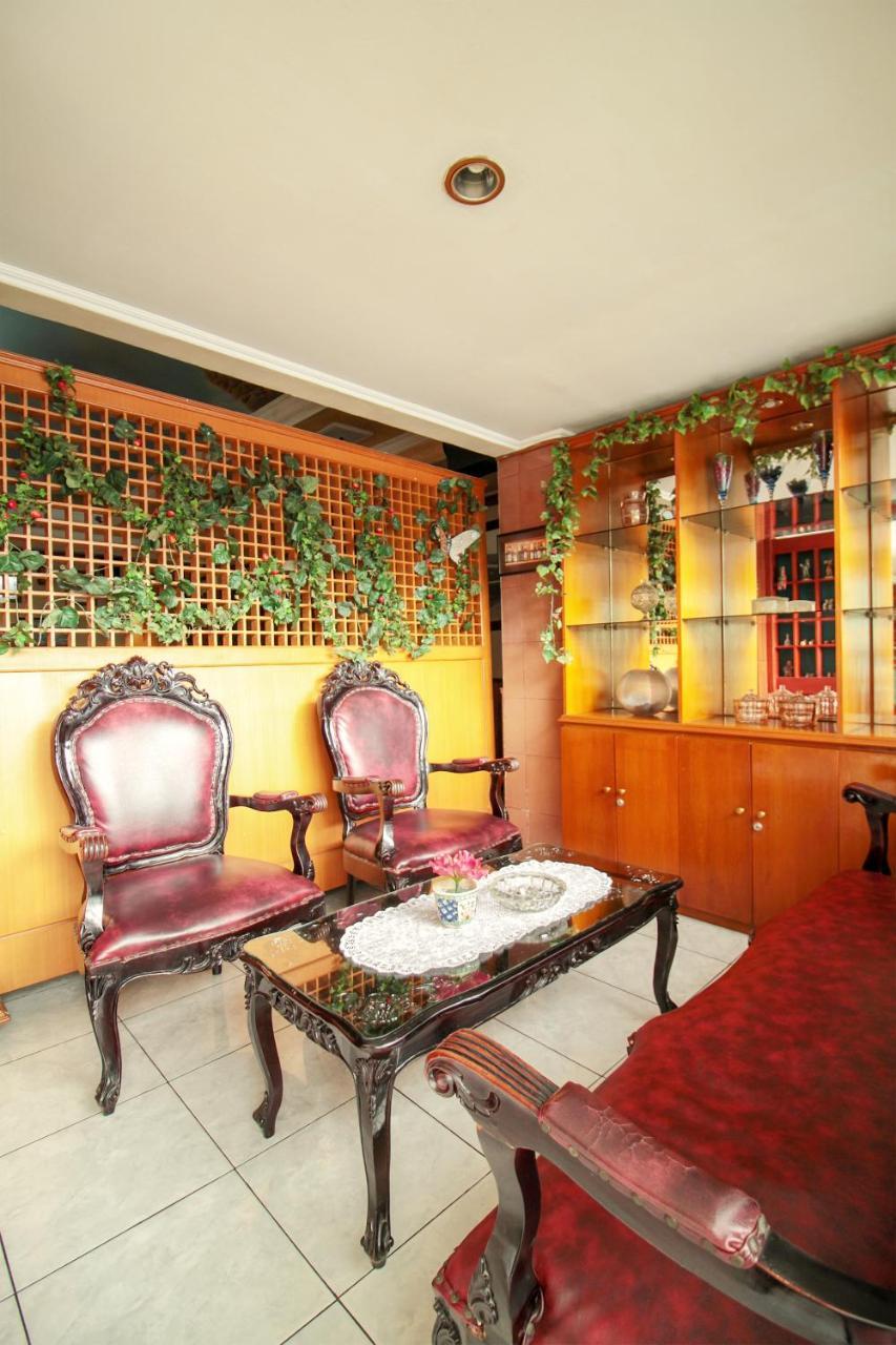 Vaccinated Staff - Oyo 352 Homestay Sabang Bandung Ngoại thất bức ảnh